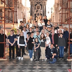 Hodočašće šalatskih sjemeništaraca i njihovih obitelji u Šibenik i Vrpolje